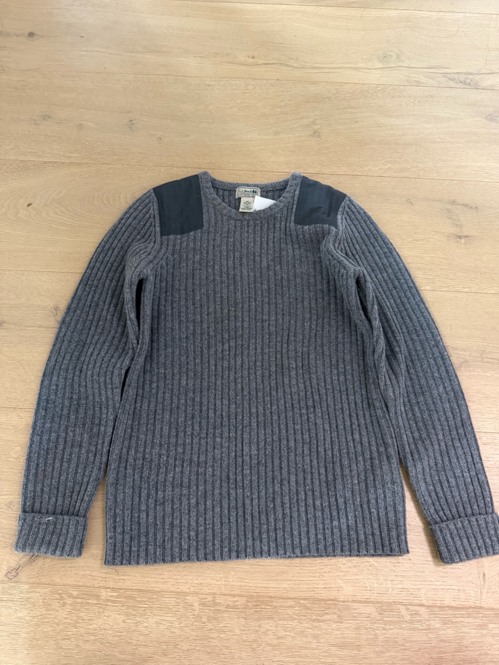 L.L. Bean Women's Gray Ribbed Crewneck Sweater 100% merino lambs wool vintage